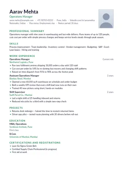 Forest Photo Right resume template — single-column, photo, green accent