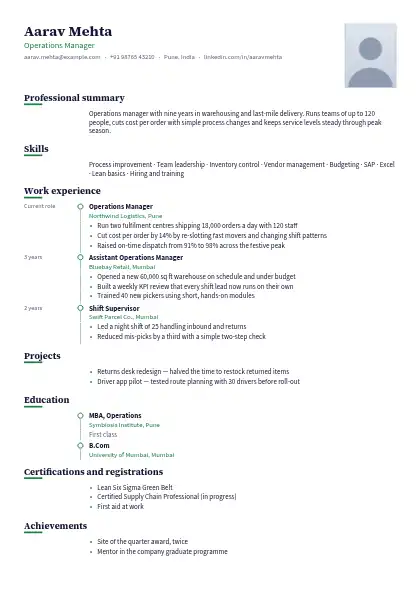 Forest Timeline resume template — timeline layout, single-column, photo, green accent