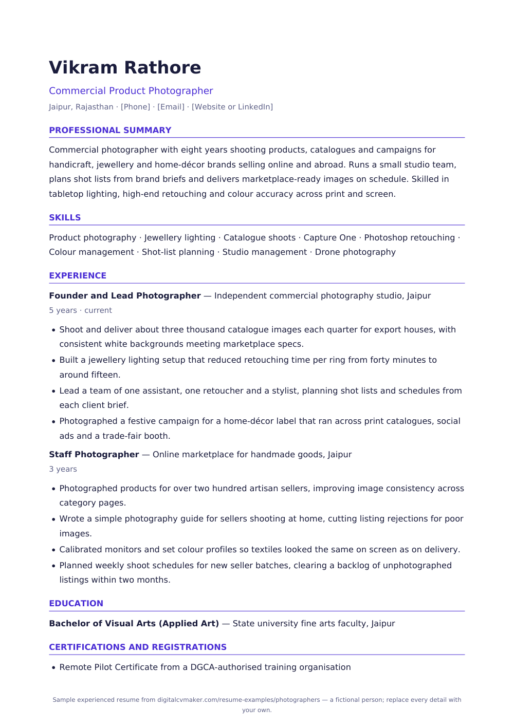 Sample experienced photographer resume (page 1)